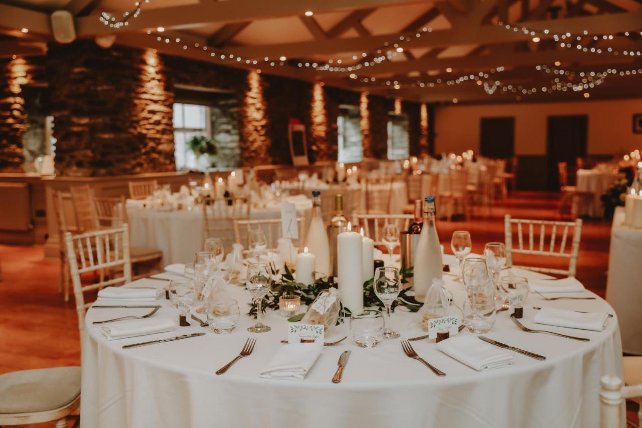 Gwesty'R Emlyn Hotel Newcastle Emlyn Esterno foto