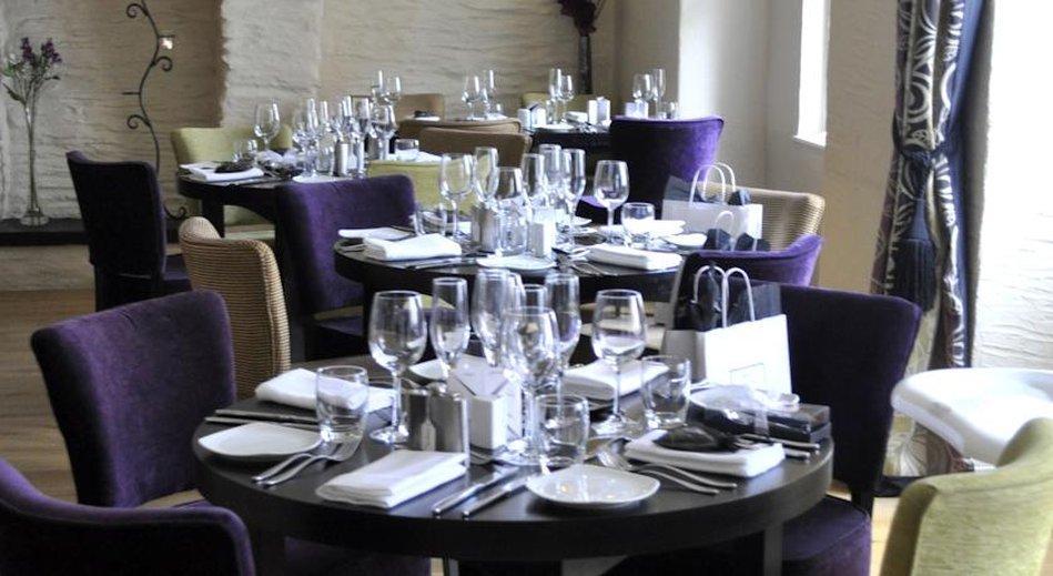 Gwesty'R Emlyn Hotel Newcastle Emlyn Esterno foto