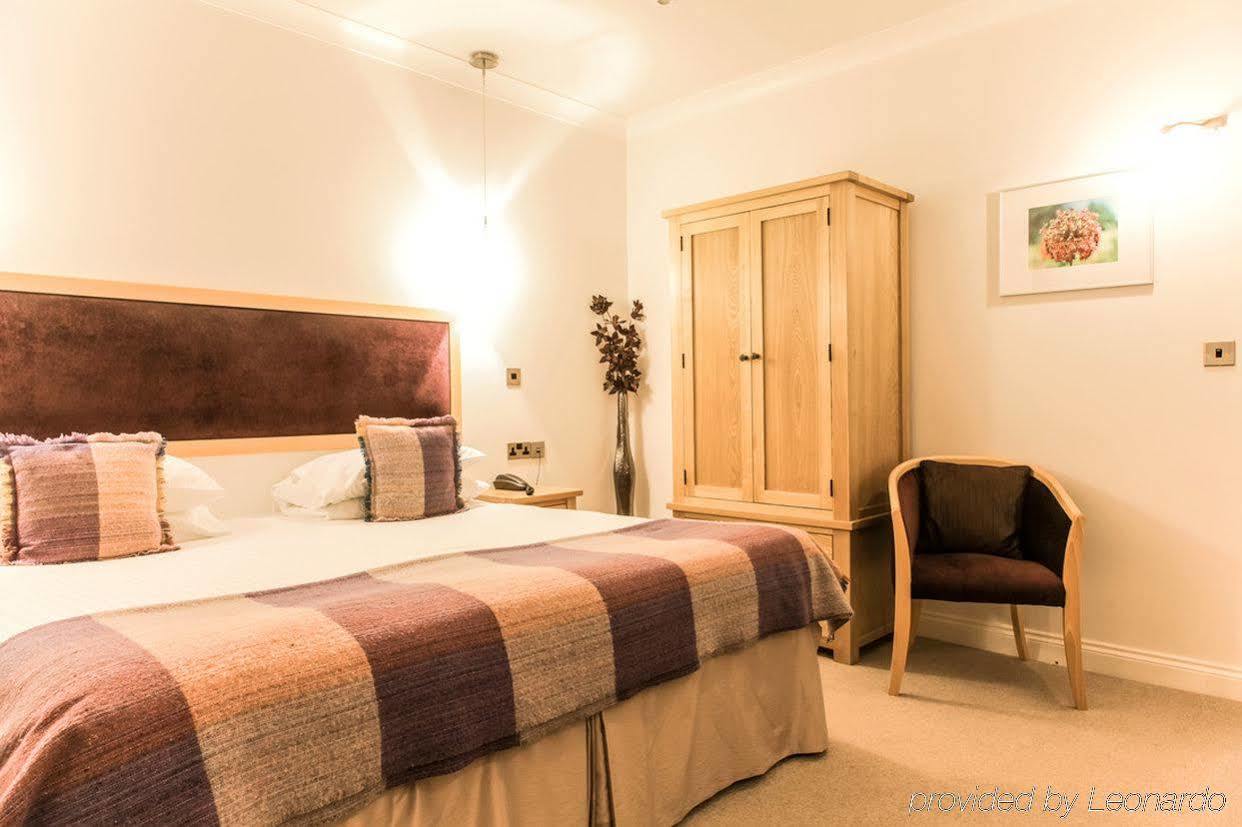 Gwesty'R Emlyn Hotel Newcastle Emlyn Esterno foto