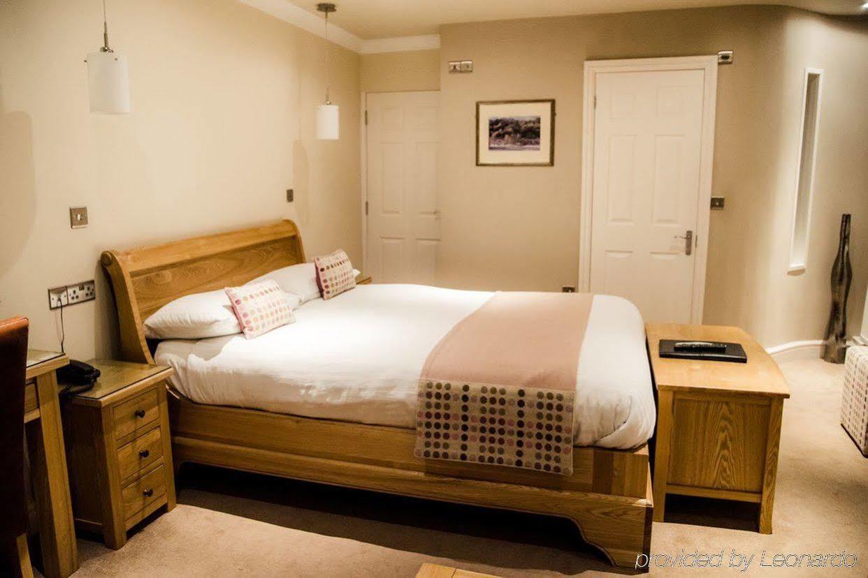 Gwesty'R Emlyn Hotel Newcastle Emlyn Esterno foto