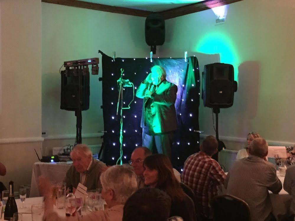 Gwesty'R Emlyn Hotel Newcastle Emlyn Esterno foto